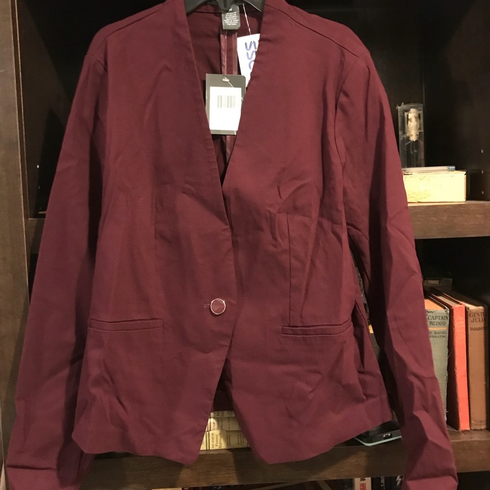 Burgundy single button blazer